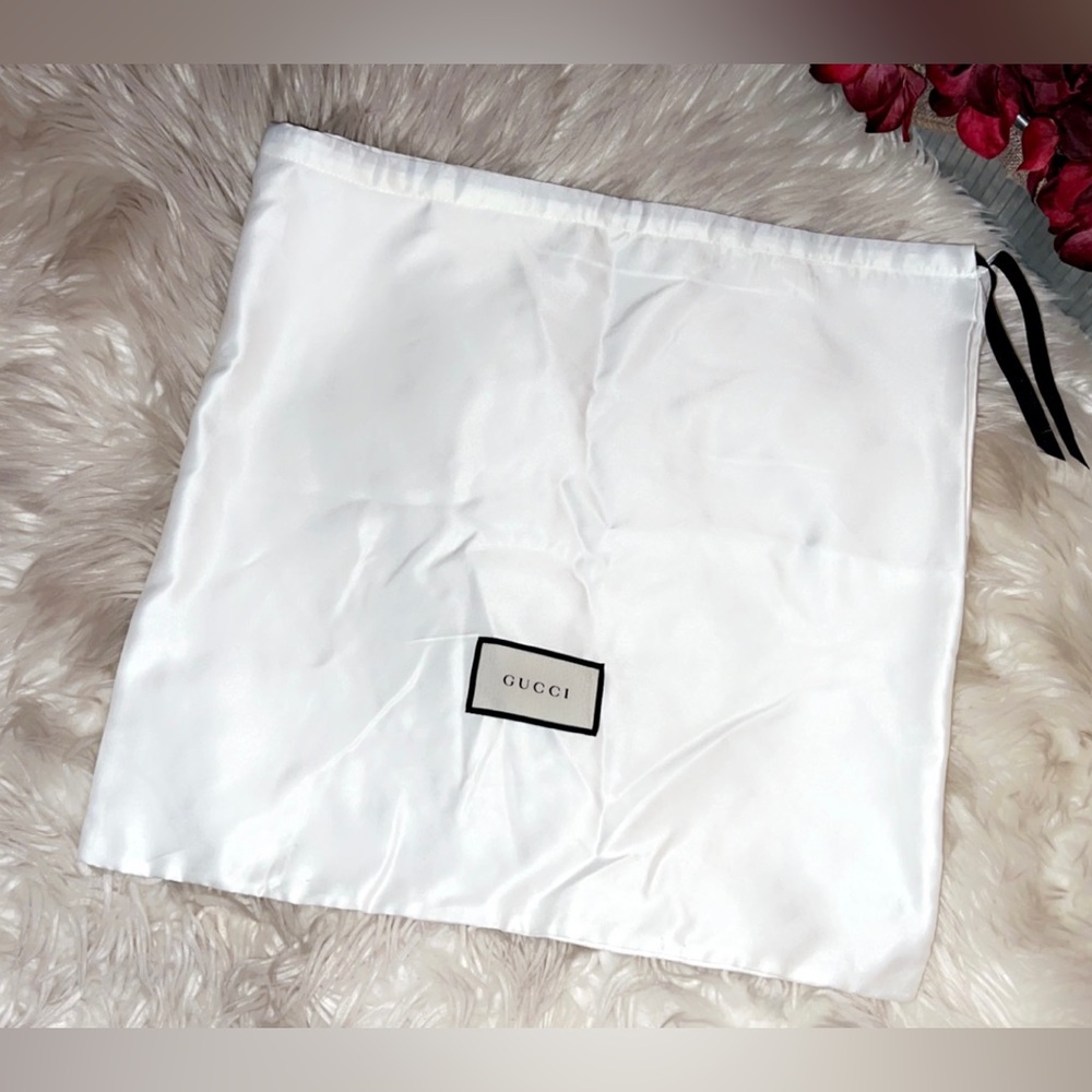 🆕GUCCI Satin Drawstring Dust Bag